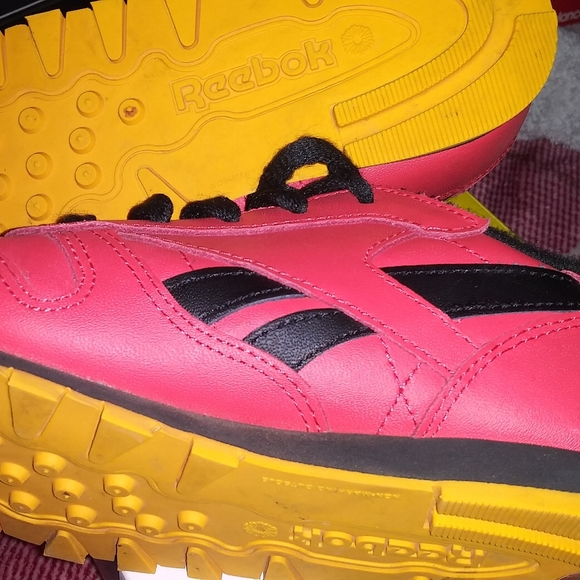 Kids Reeboks - Picture 5 of 5
